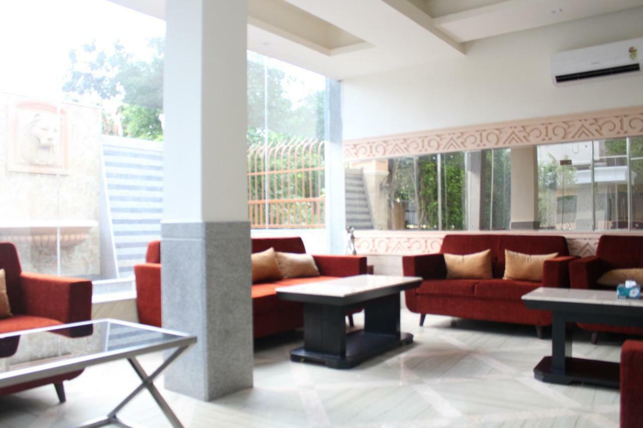 Royal Residence Iffco Chowk Гургаон Экстерьер фото