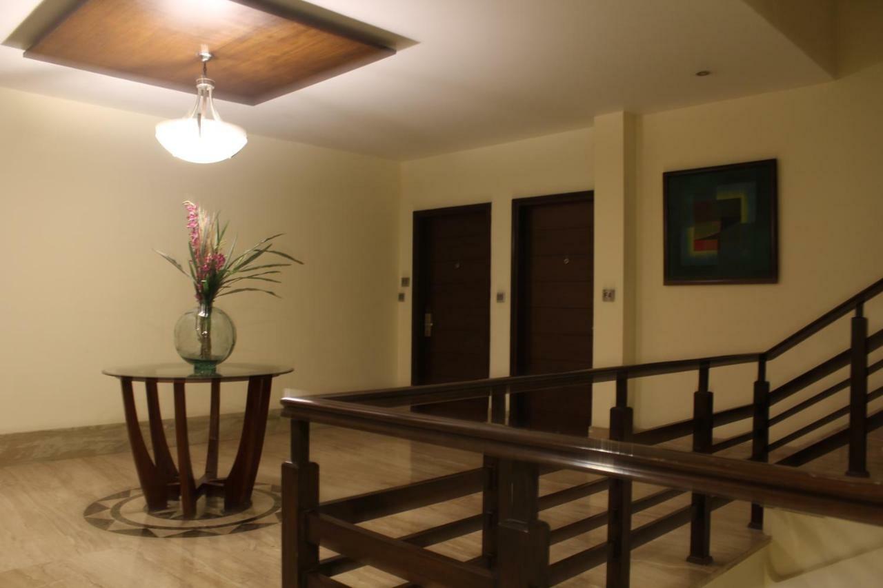 Royal Residence Iffco Chowk Гургаон Экстерьер фото
