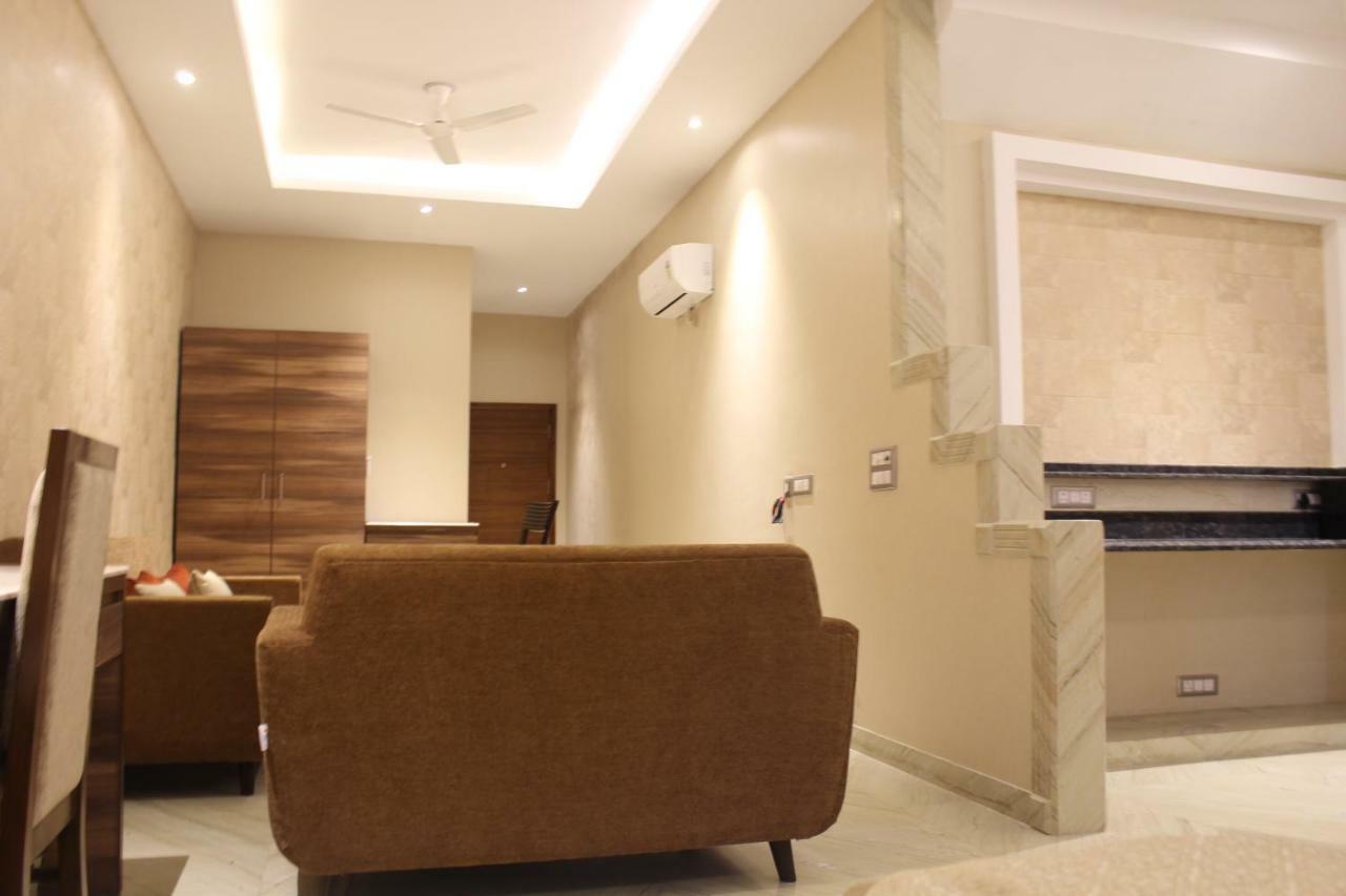 Royal Residence Iffco Chowk Гургаон Экстерьер фото
