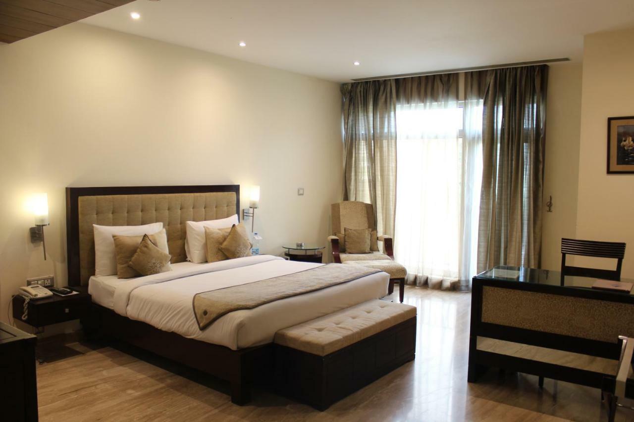 Royal Residence Iffco Chowk Гургаон Экстерьер фото