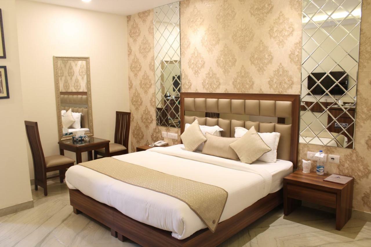 Royal Residence Iffco Chowk Гургаон Экстерьер фото