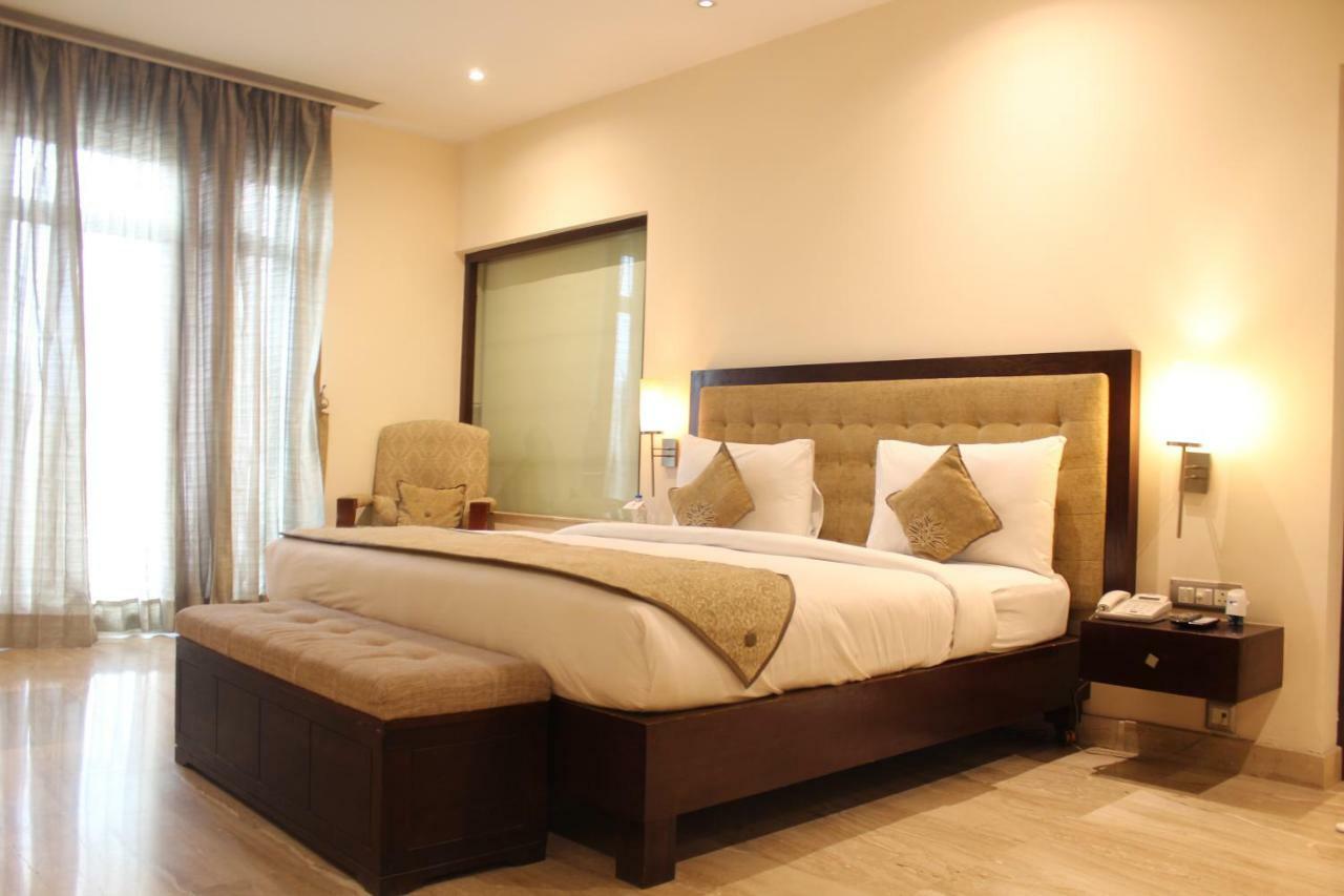 Royal Residence Iffco Chowk Гургаон Экстерьер фото
